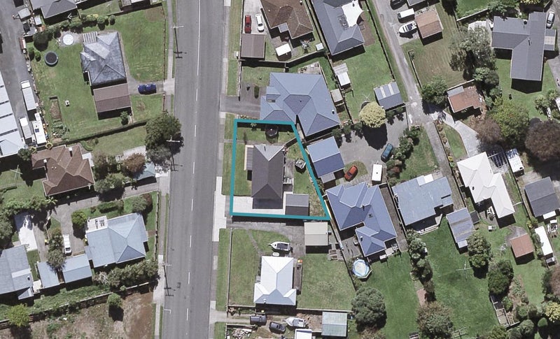 381 Carrington Street, Upper Vogeltown, New Plymouth - Carousel 1