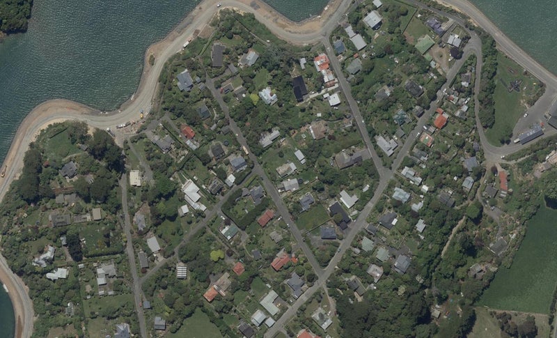 13 Moss Street, Portobello, Dunedin - Carousel 1