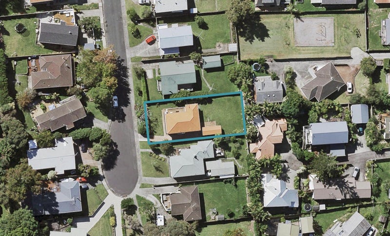 22 Keldale Place, Forrest Hill, Auckland - Carousel 1