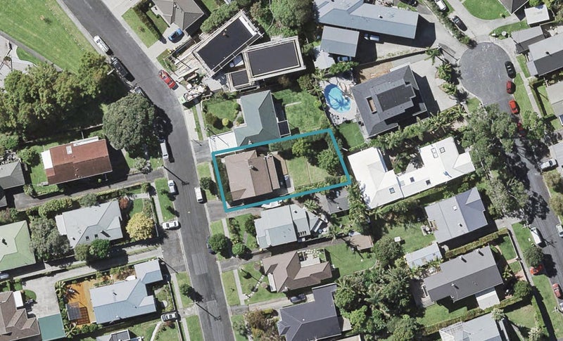 24 Wicklow Road, Narrow Neck, Auckland - Carousel 1