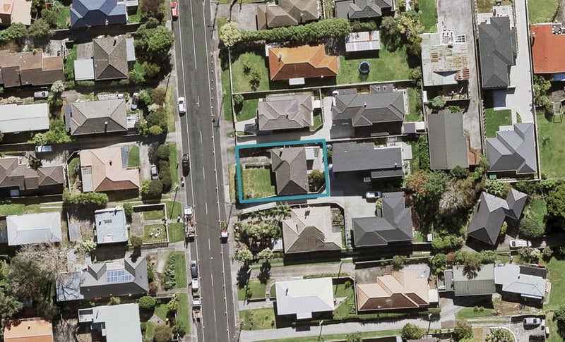 84 Oakdale Road, Mount Roskill, Auckland - Carousel 1