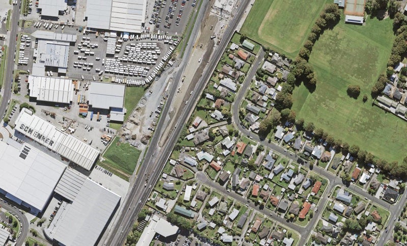 32 Kohinoor Avenue, Mangere, Auckland - Carousel 1
