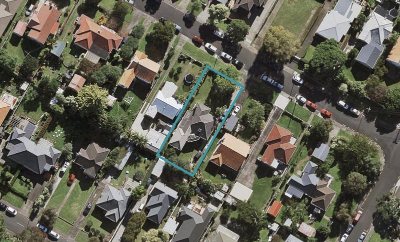 25 Ferguson Avenue, Greenlane, Auckland - Carousel 1