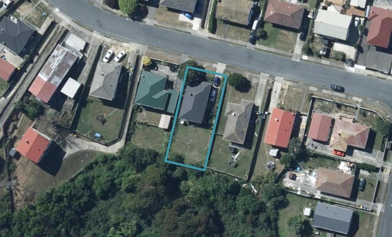 45 Beauzami Crescent, Ascot Park, Porirua - Carousel 1