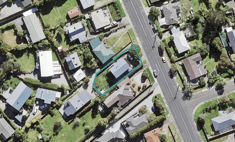 304 Rangatira Road, Beach Haven, Auckland - Carousel 1