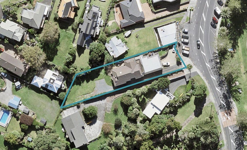 932A Beach Road, Waiake, Auckland - Carousel 1