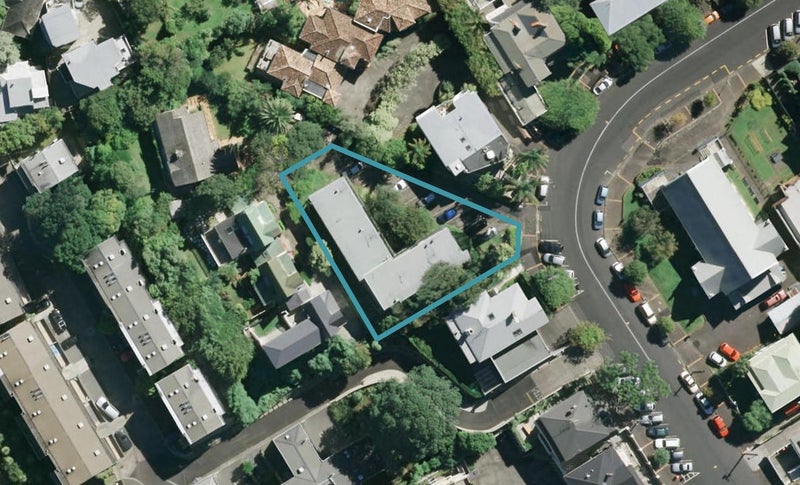 8/17 Birdwood Crescent, Parnell, Auckland - Carousel 1