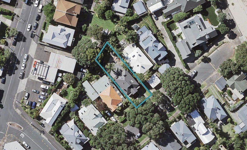 7 Arawa Avenue, Devonport, Auckland - Carousel 1