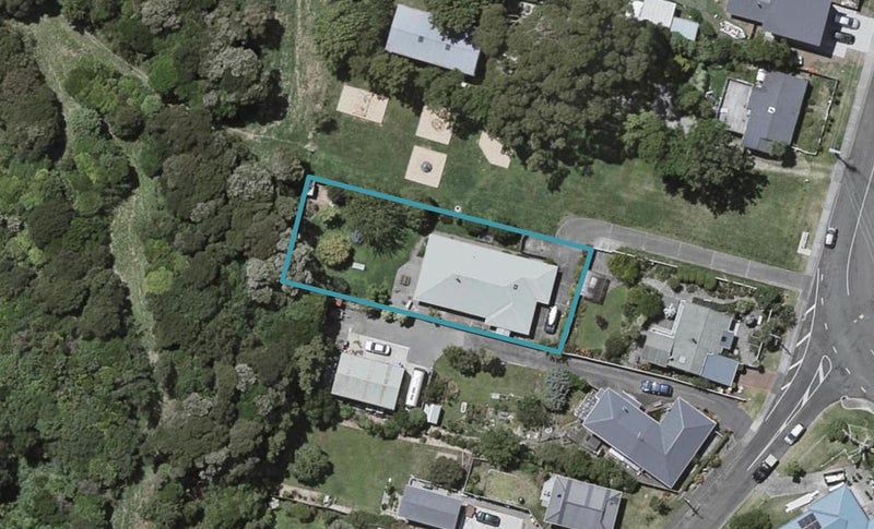 31A Leinster Avenue, Raumati South, Paraparaumu - Carousel 1