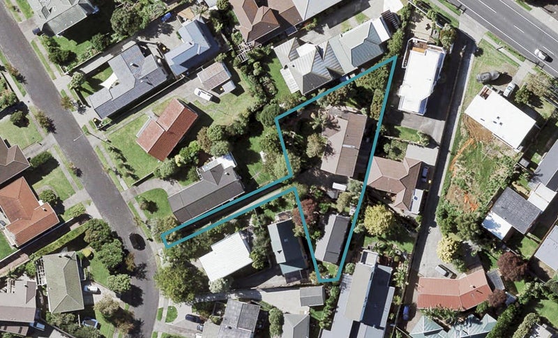 10 Sorrel Crescent, Bucklands Beach, Auckland - Carousel 1