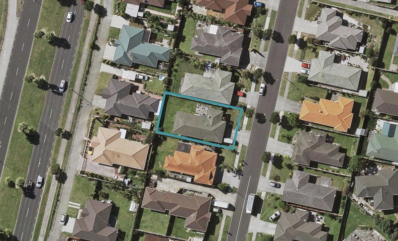 43 Robin Brooke Drive, Flat Bush, Auckland - Carousel 1