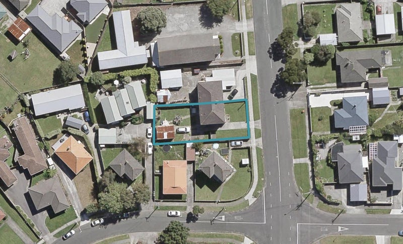 327 Oxford Terrace, Avalon, Lower Hutt - Carousel 1