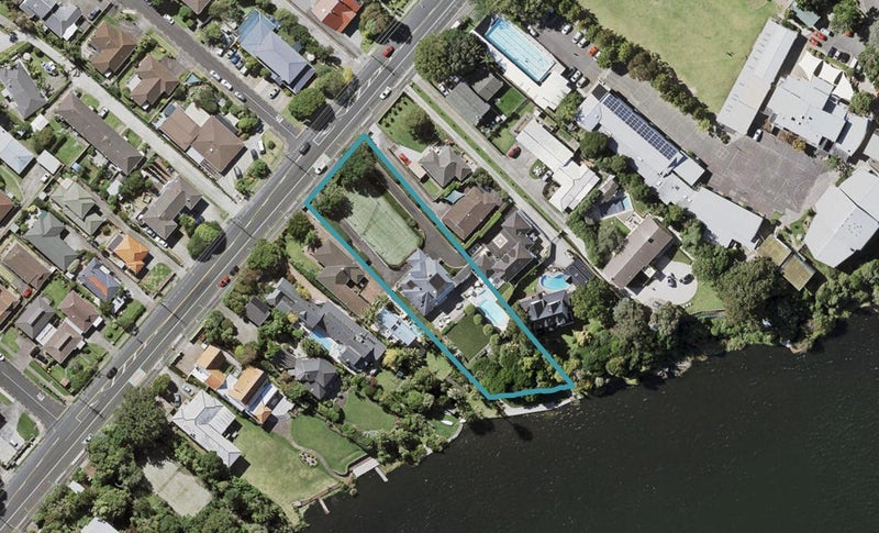 56 Shakespeare Road, Milford, Auckland - Carousel 1
