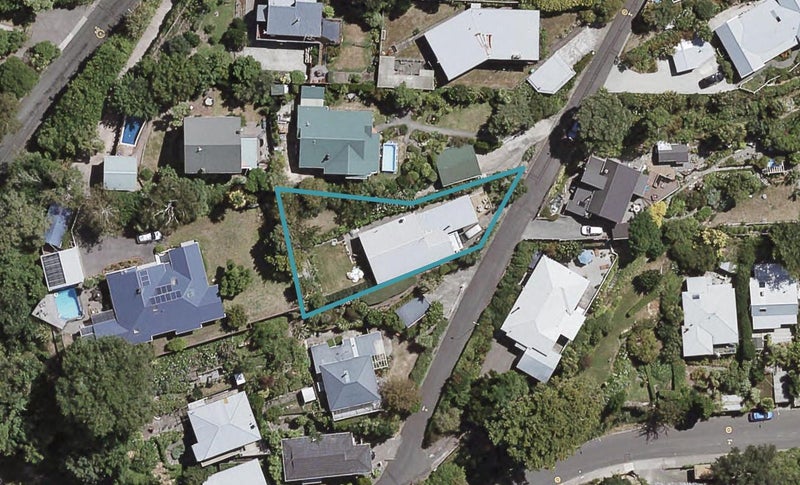6 Lucy Road, Bluff Hill, Napier - Carousel 1