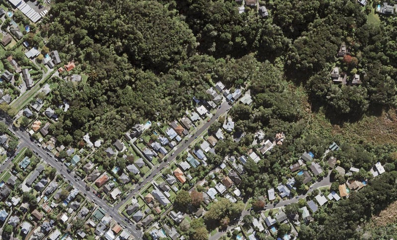 26 Le Roy Terrace, Birkenhead, Auckland - Carousel 1