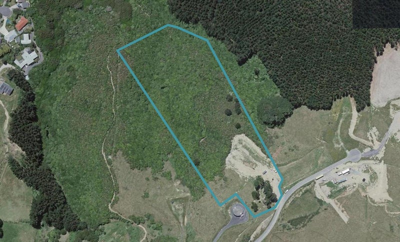201 Bing Lucas Drive, Tawa, Wellington - Carousel 1
