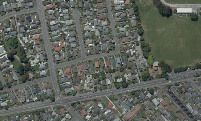 16 Kathleen Crescent, Hornby, Christchurch - Carousel 1