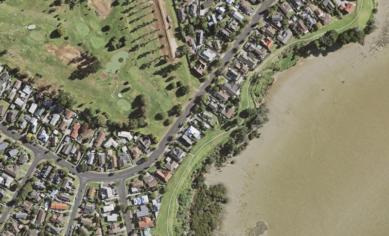 116 Carnoustie Drive, Wattle Downs, Auckland - Carousel 1