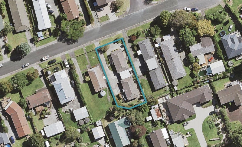13A Pinotage Place, Huapai, Kumeu - Carousel 1