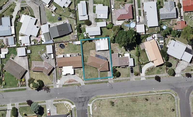 30 Glamorgan Avenue, Tamatea, Napier - Carousel 1