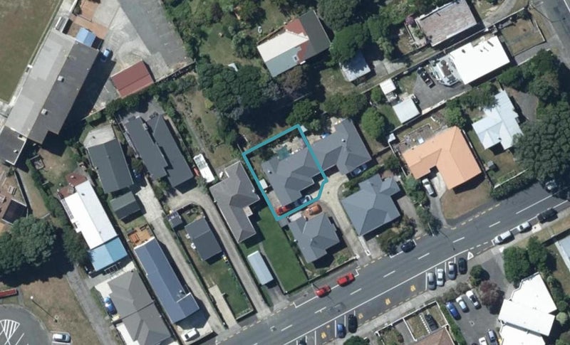 4C Whitehouse Road, Titahi Bay, Porirua - Carousel 1