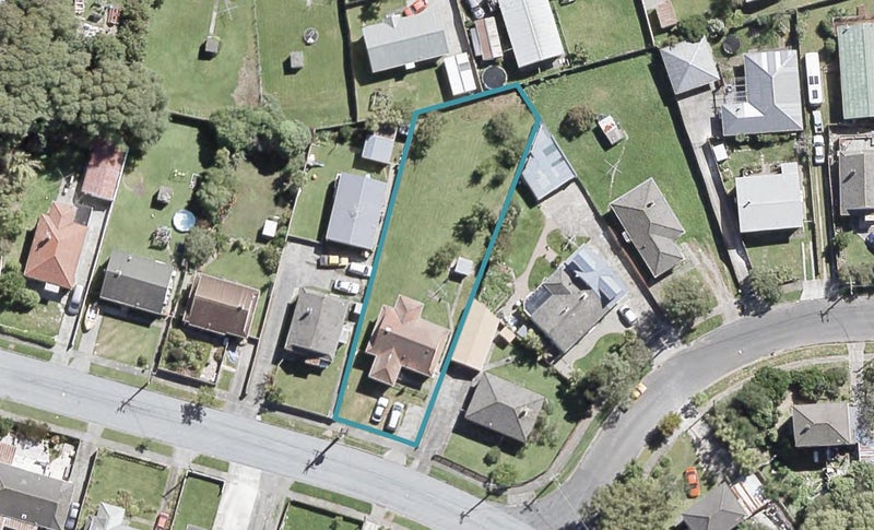 15 Cleland Crescent, Naenae, Lower Hutt - Carousel 1