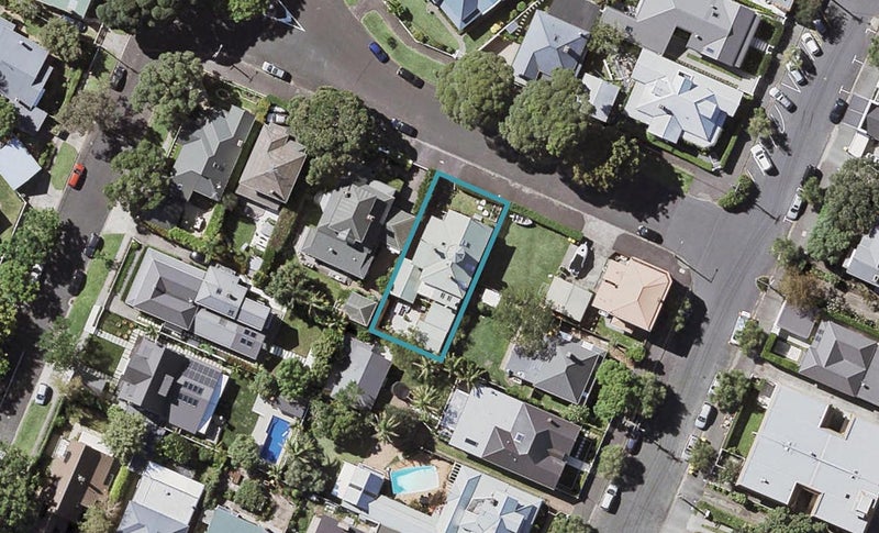 1 Oxford Terrace, Devonport, Auckland - Carousel 1