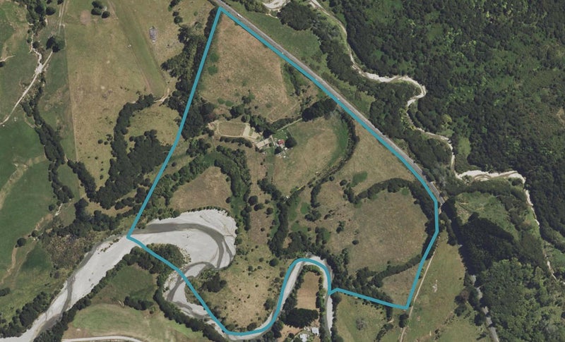 2195 Te Araroa Road, Tikitiki - Carousel 1