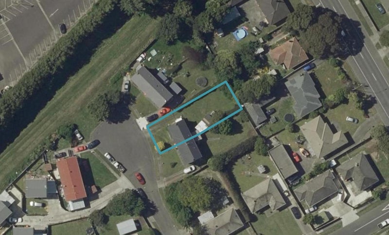 6 Renfrew Place, Highbury, Palmerston North - Carousel 1