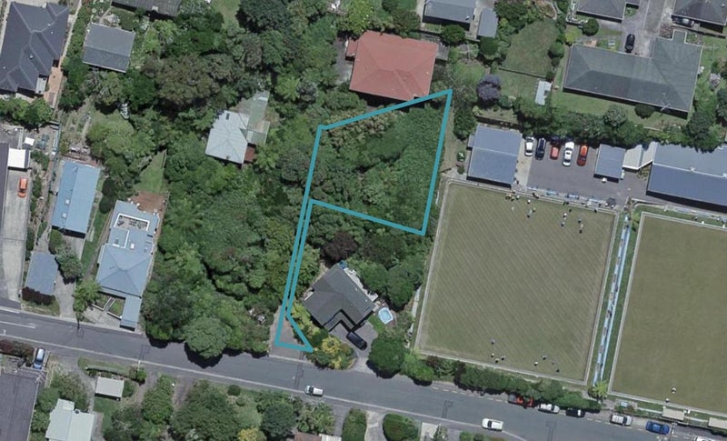 46 Frankmoore Avenue, Johnsonville, Wellington - Carousel 1