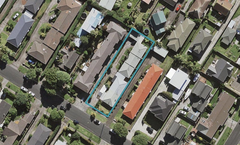 2/55 Rawhiti Road, Onehunga, Auckland - Carousel 1