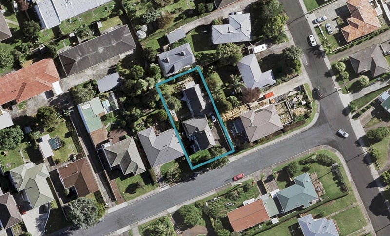 2/20 Tomlinson Street, Hillpark, Auckland - Carousel 1
