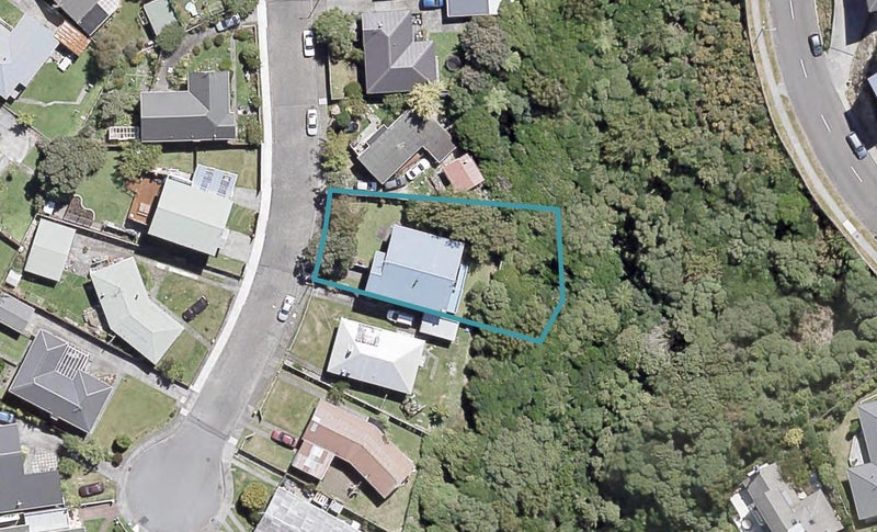 4 Clematis Grove, Maungaraki, Lower Hutt - Carousel 1