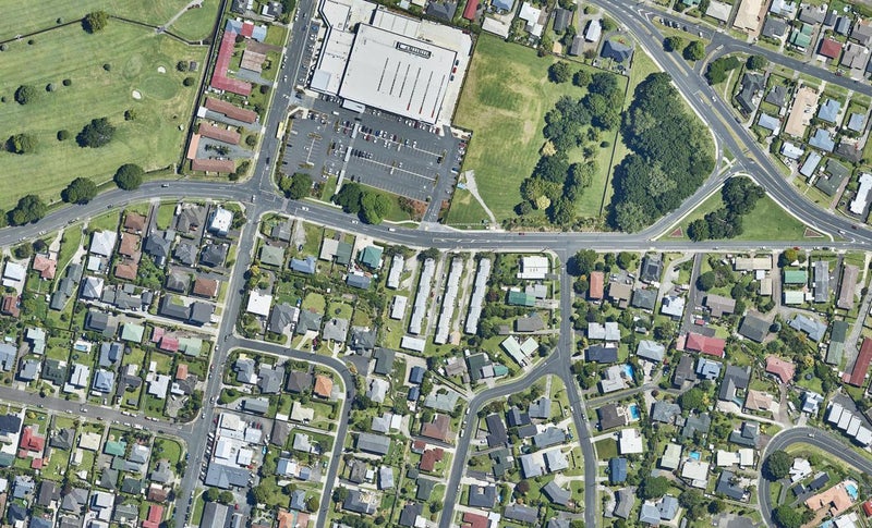 30 Vale Street, Otumoetai, Tauranga - Carousel 1