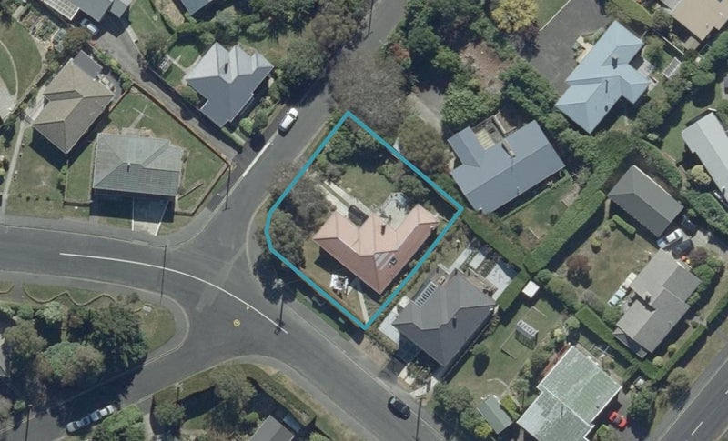 18 Kenilworth Street, Waverley, Dunedin - Carousel 1