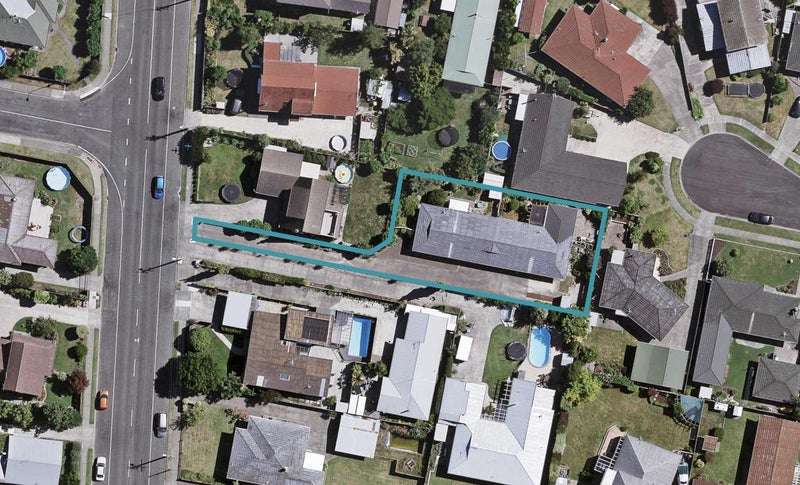 2/39A Avondale Road, Taradale, Napier - Carousel 1