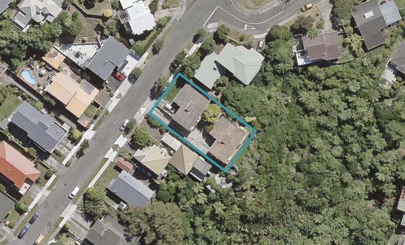 2/6 Chestnut Grove, Maungaraki, Lower Hutt - Carousel 1
