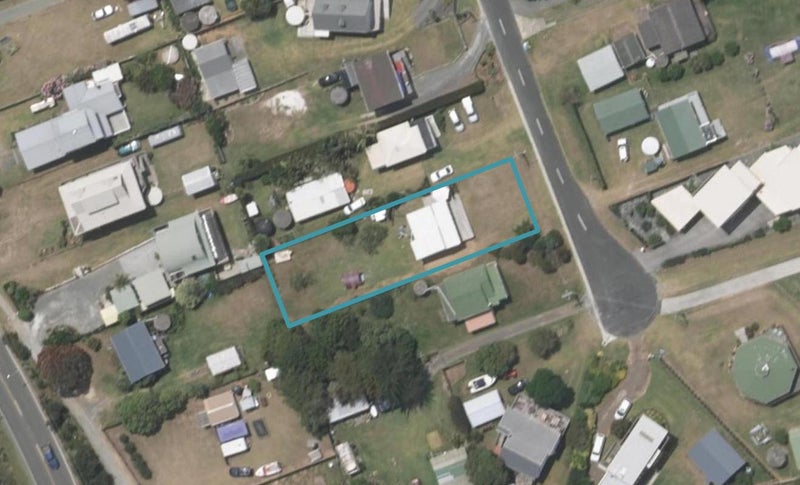 30 Eveline Street, Mangawhai Heads, Mangawhai - Carousel 1