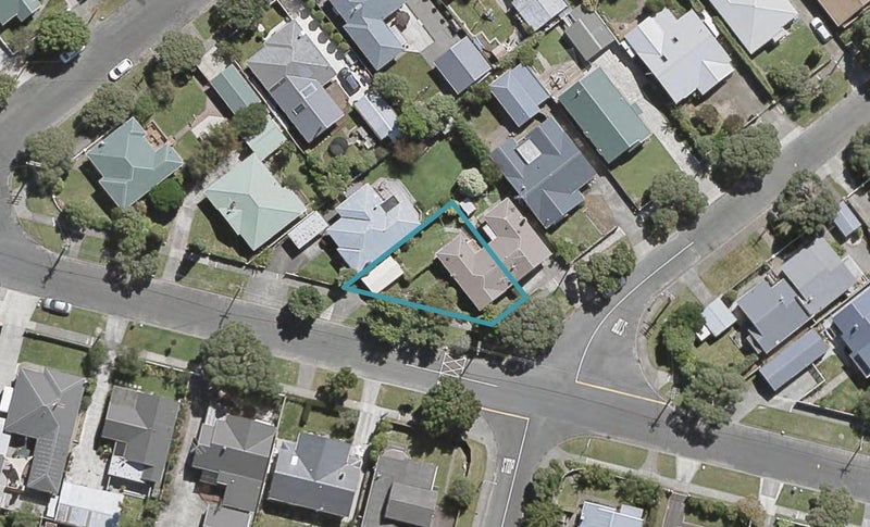 15 Beaumont Avenue, Alicetown, Lower Hutt - Carousel 1