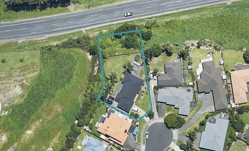 33 Arrowfield Drive, Pyes Pa, Tauranga - Carousel 1