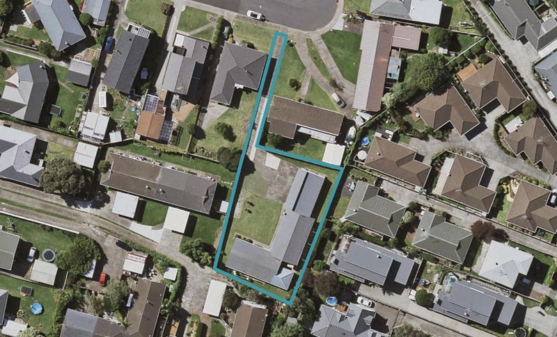 2/7 Raphoe Place, Ellerslie, Auckland - Carousel 1