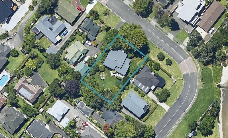 4 Thirteenth Avenue, TAURANGA SOUTH, TAURANGA - Carousel 1