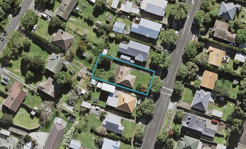 60 Renfrew Avenue, Sandringham, Auckland - Carousel 1