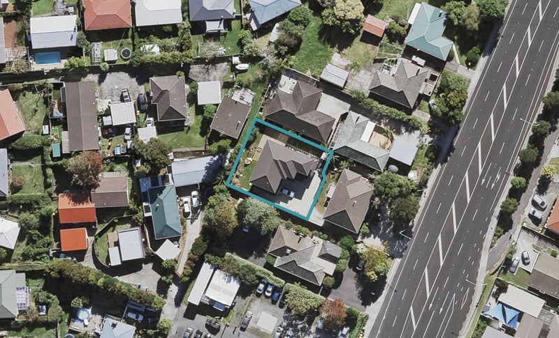 454A Glenfield Road, Glenfield, Auckland - Carousel 1