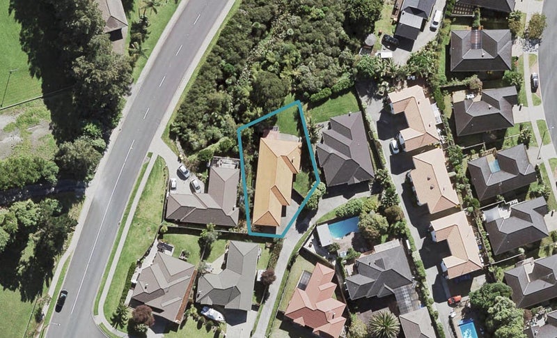 6 Louvain Place, Greenhithe, Auckland - Carousel 1