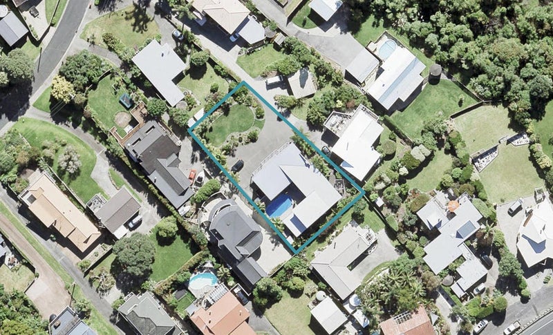9A Brown Street, Manly, Whangaparaoa - Carousel 1