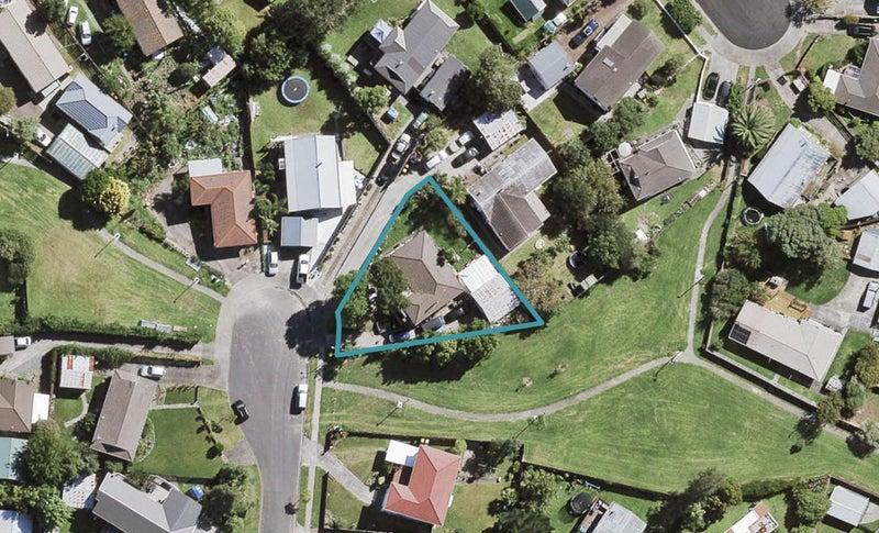 15 Elvira Place, Ranui, Auckland - Carousel 1