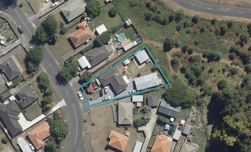 35 Norrie Street, Bader, Hamilton - Carousel 1