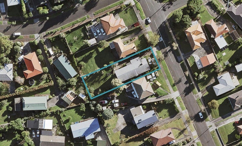 12 Roseville Street, New Windsor, Auckland - Carousel 1
