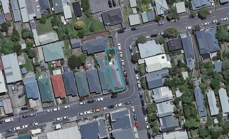 20 Princess Terrace, Newtown, Wellington - Carousel 1